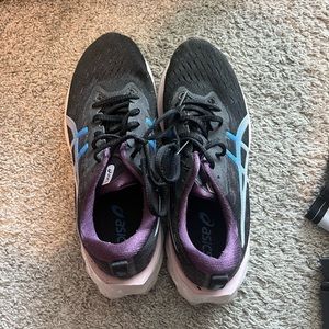 Perfect condition size 9.5 ASICS running shoes